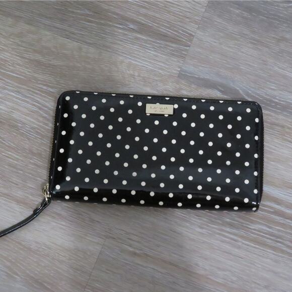 Kate Spade Black and White Polka Dot Full Zip Wallet - Picture 1 of 9